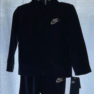 Nike 2 Piece Boys Tracksuit
